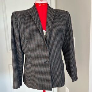 Tahari Brown and Blue Houndstooth Blazer sizeM/S